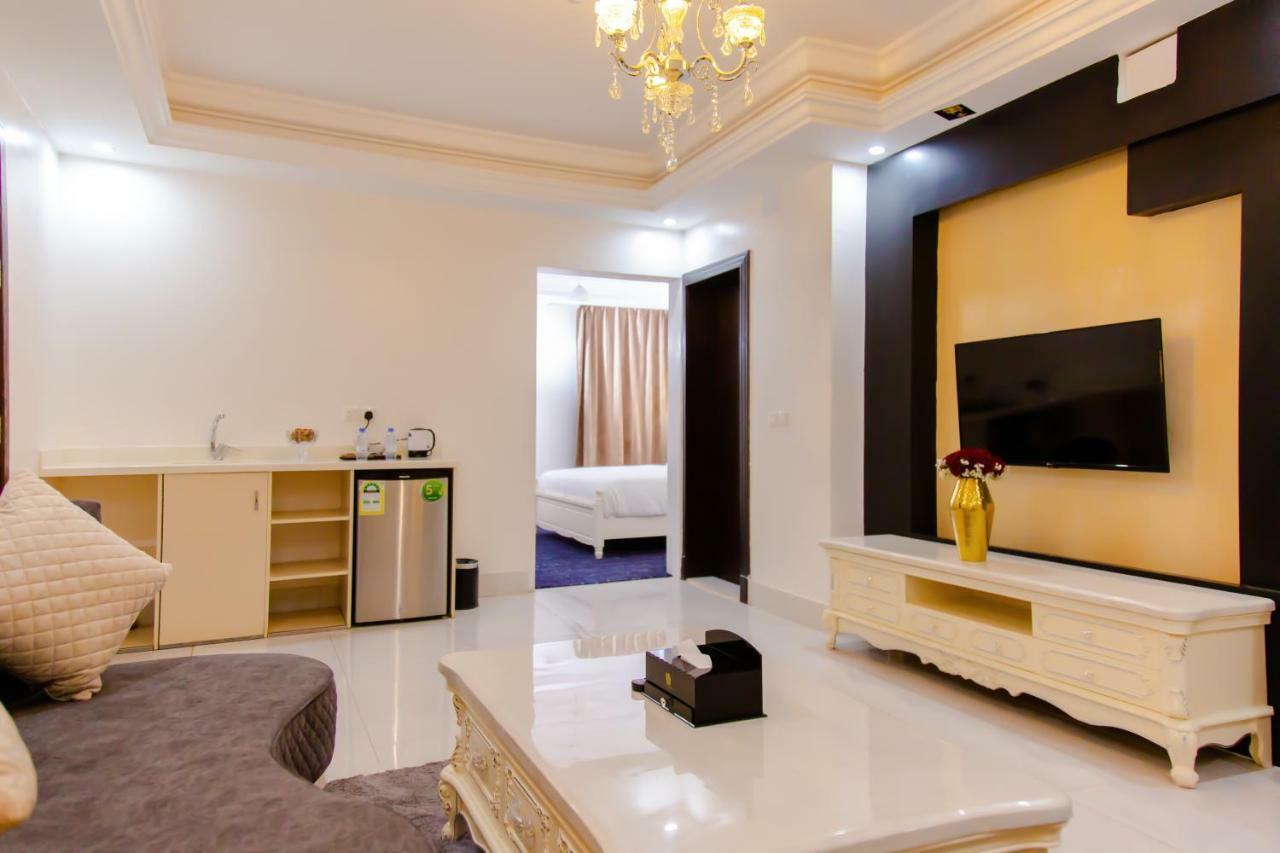 Отель Grand House Абха Экстерьер фото