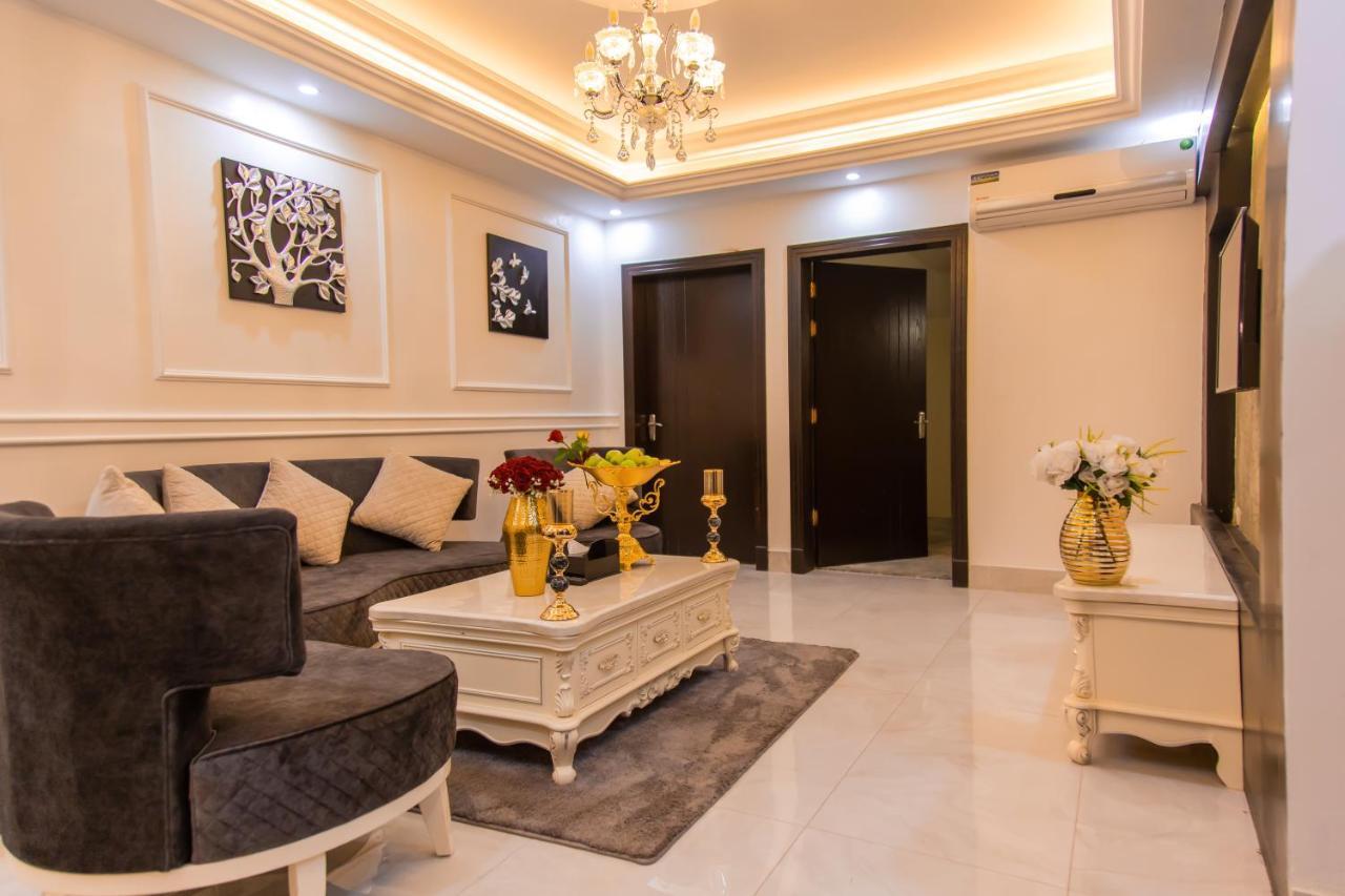Отель Grand House Абха Экстерьер фото